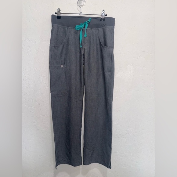 Figs Pants - FIGS Cade Cargo Scrub Pants– Petite XXS ✨